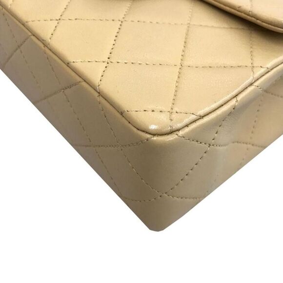 Chanel Matelasse Turn Lock Chain Leather Beige Handbag - Picture 6 of 8